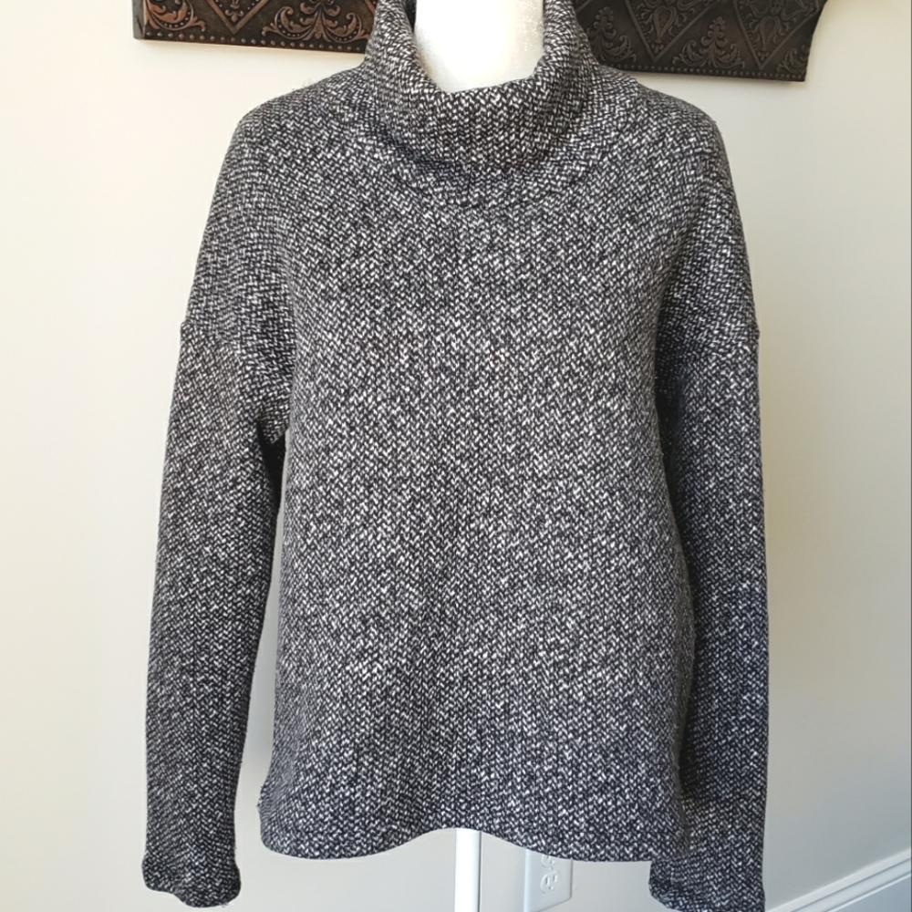 Columbia Gray Cowl Neck Sweater